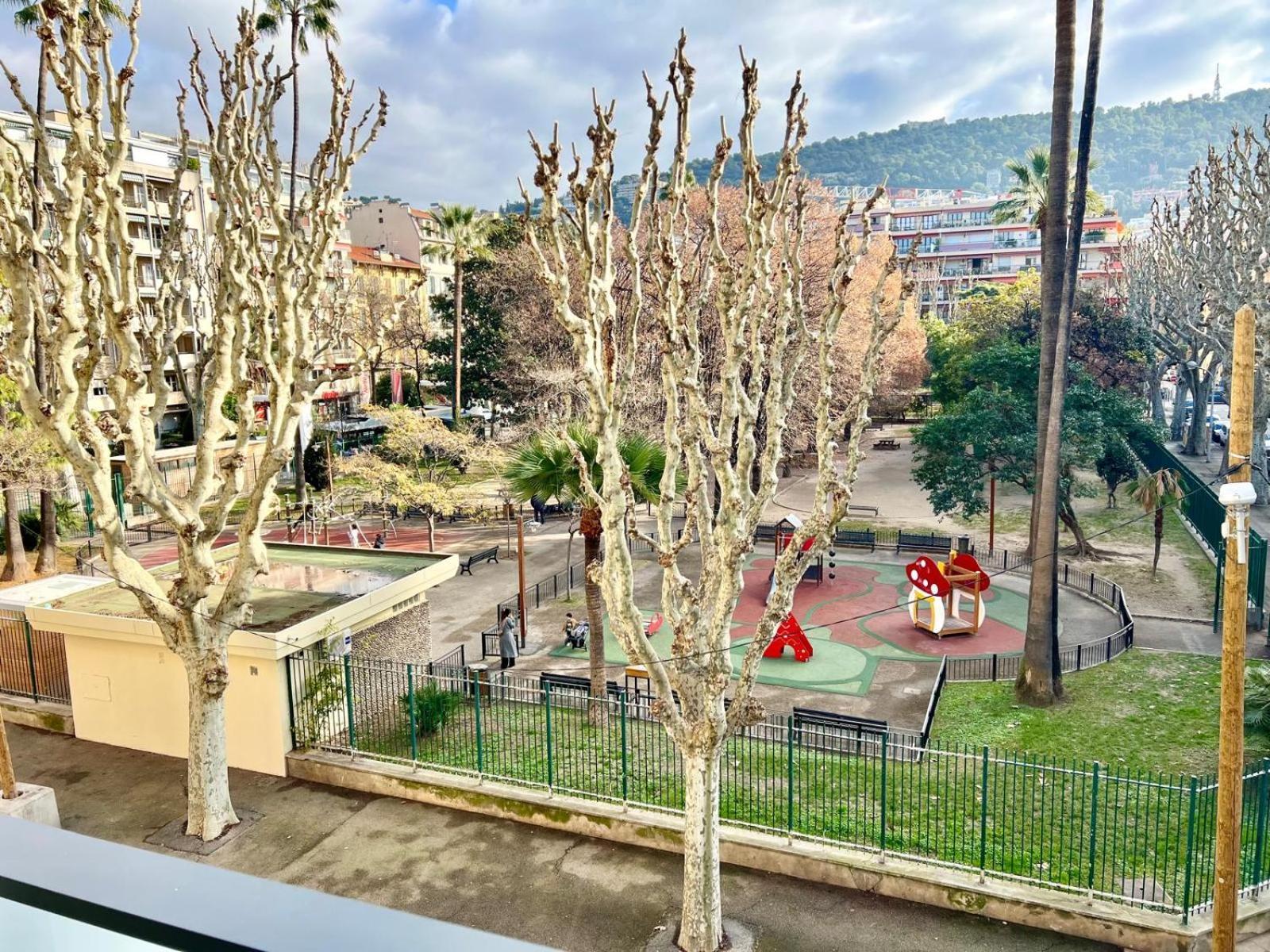 Brand New Flat With Terrace And Parc View Apartment
